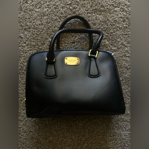 Black handbag or purse from Michael Kors - Picture 1 of 6